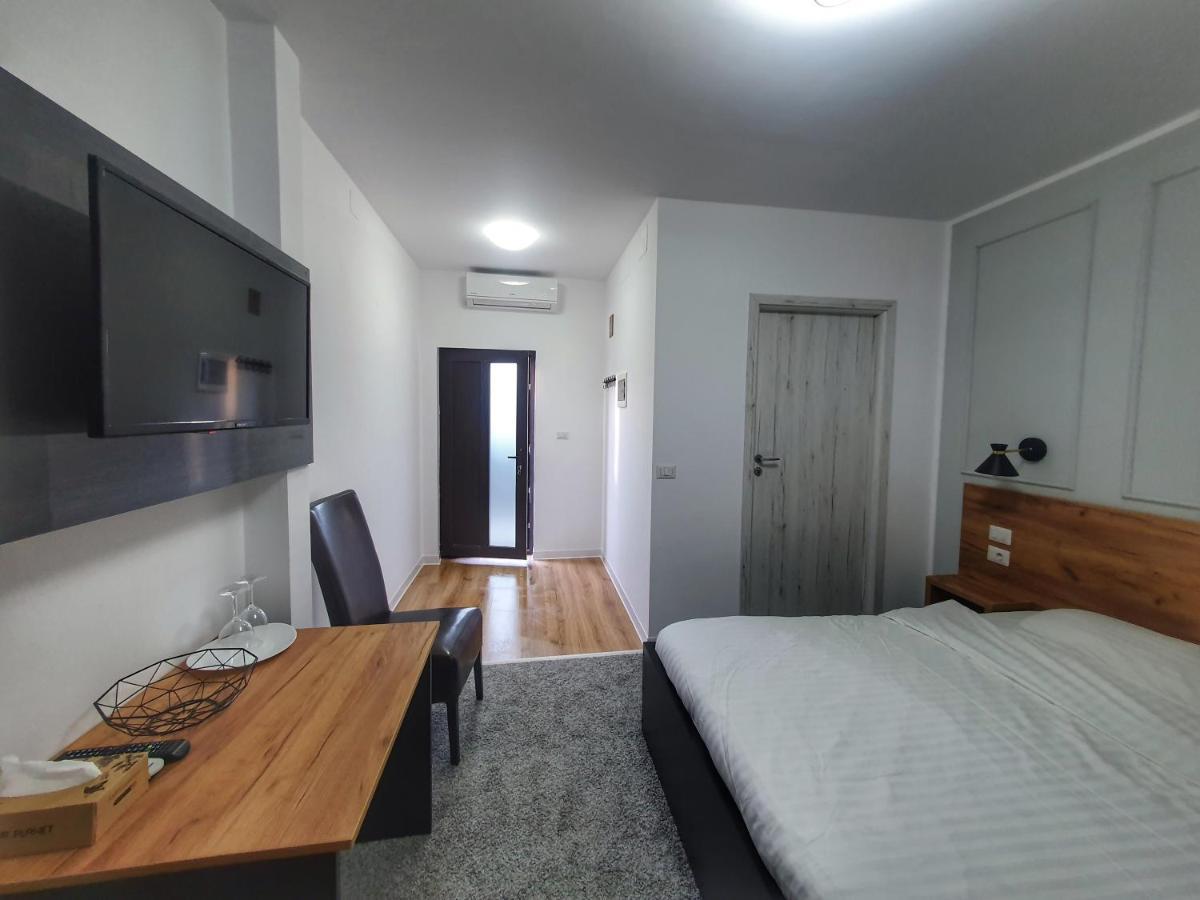 Vily Luxury Rooms Foksány Kültér fotó