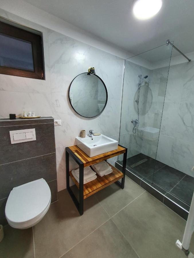 Vily Luxury Rooms Foksány Kültér fotó